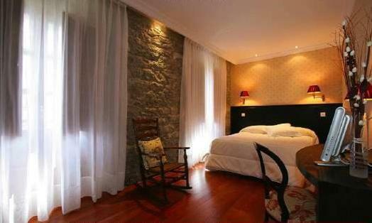 La Casona De Don Santos Hotel Proaza Kültér fotó