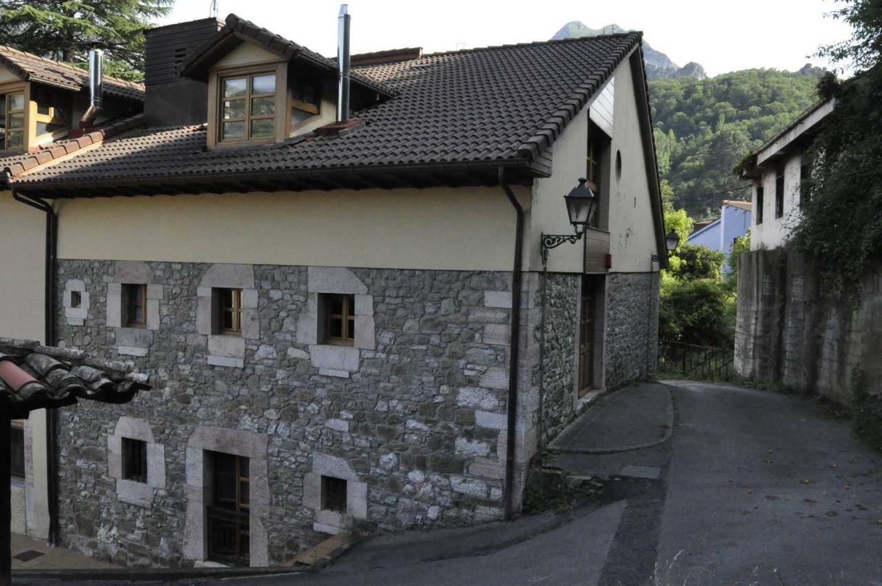 La Casona De Don Santos Hotel Proaza Kültér fotó